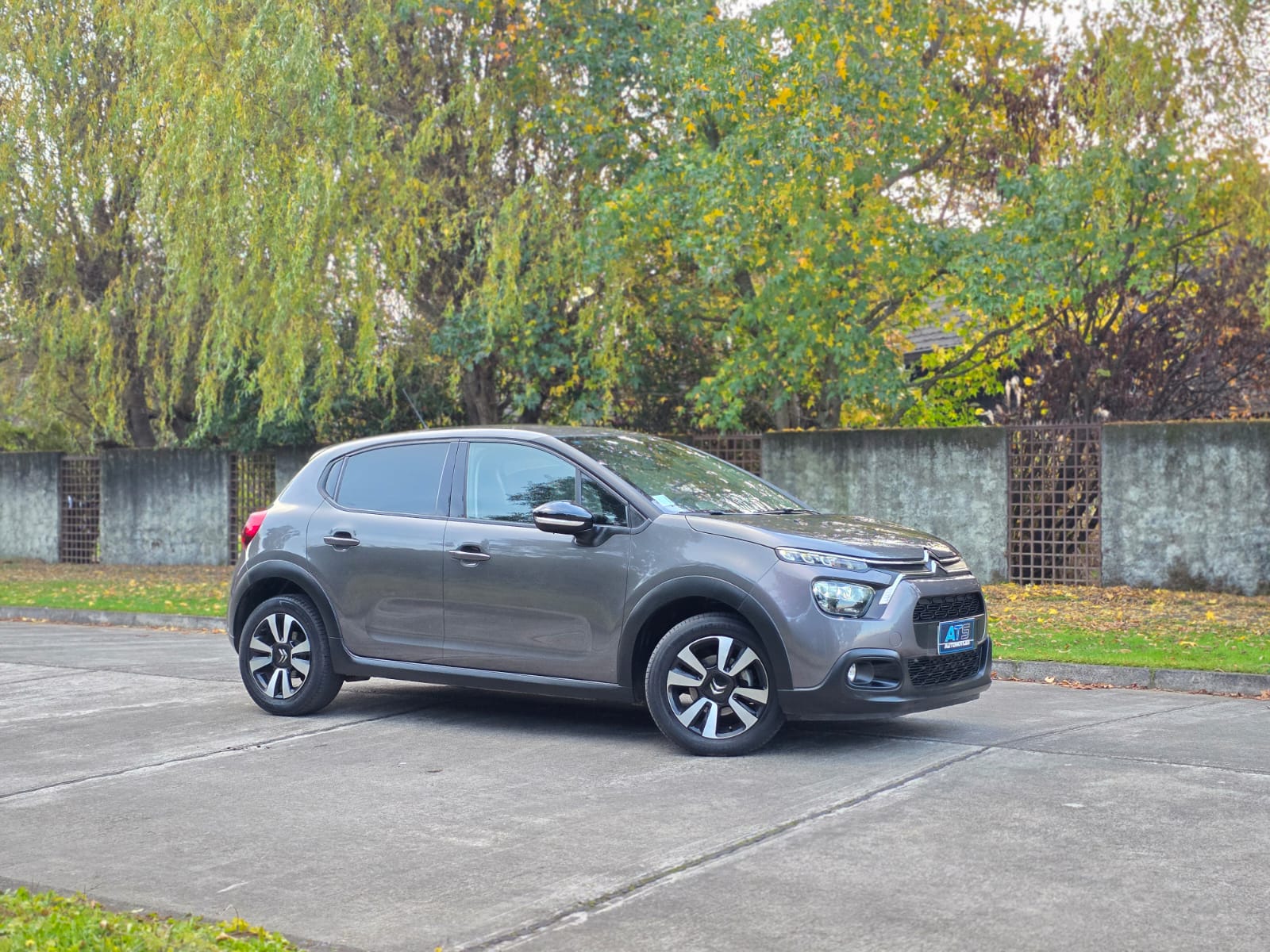 
								Citroen C3 LIVE full									