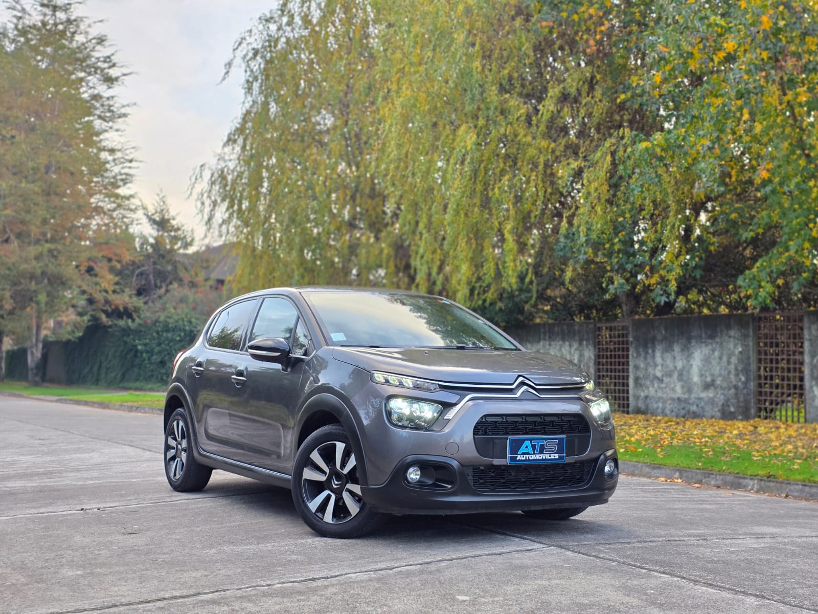 
								Citroen C3 LIVE full									