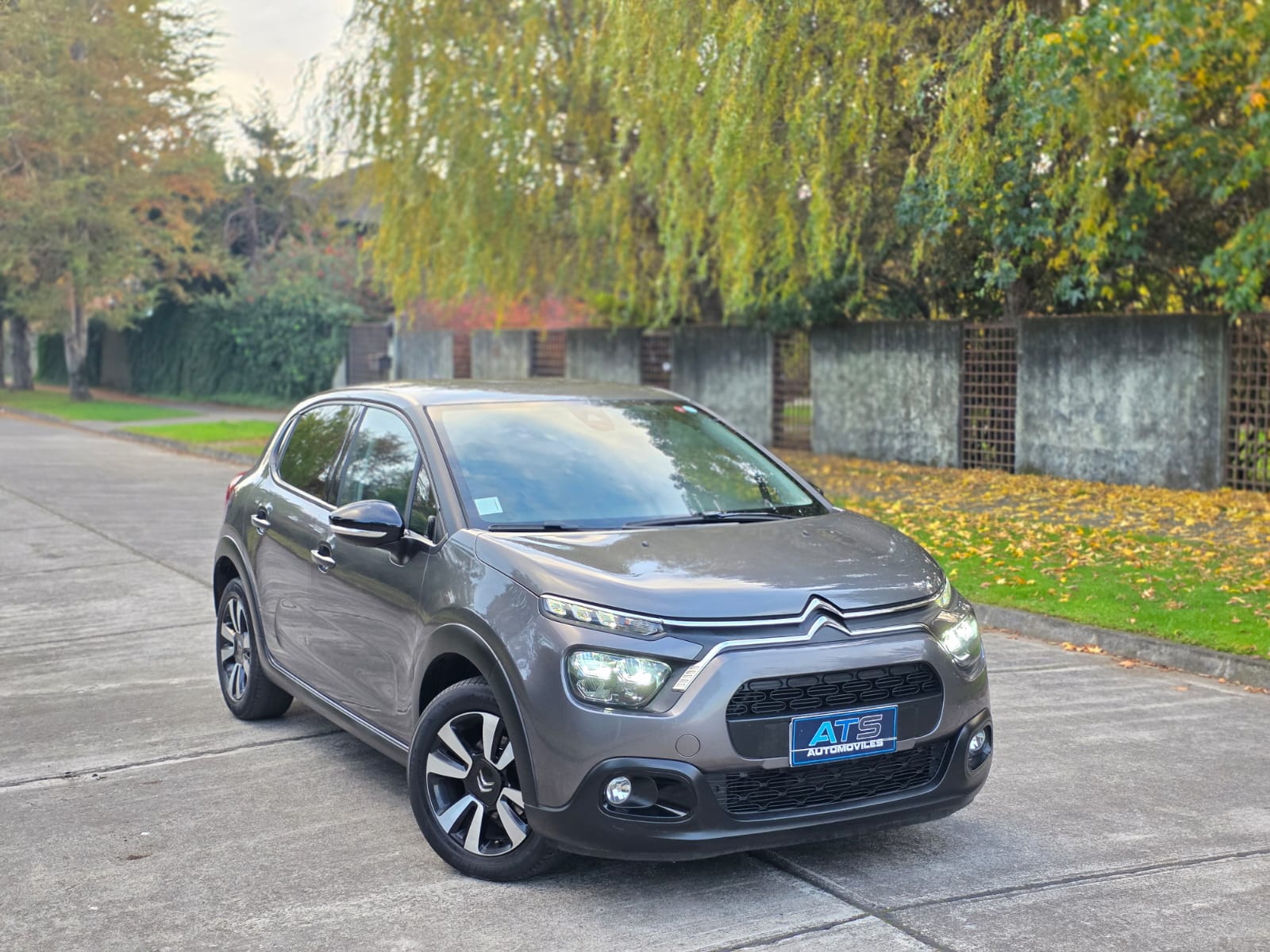 
								Citroen C3 LIVE full									