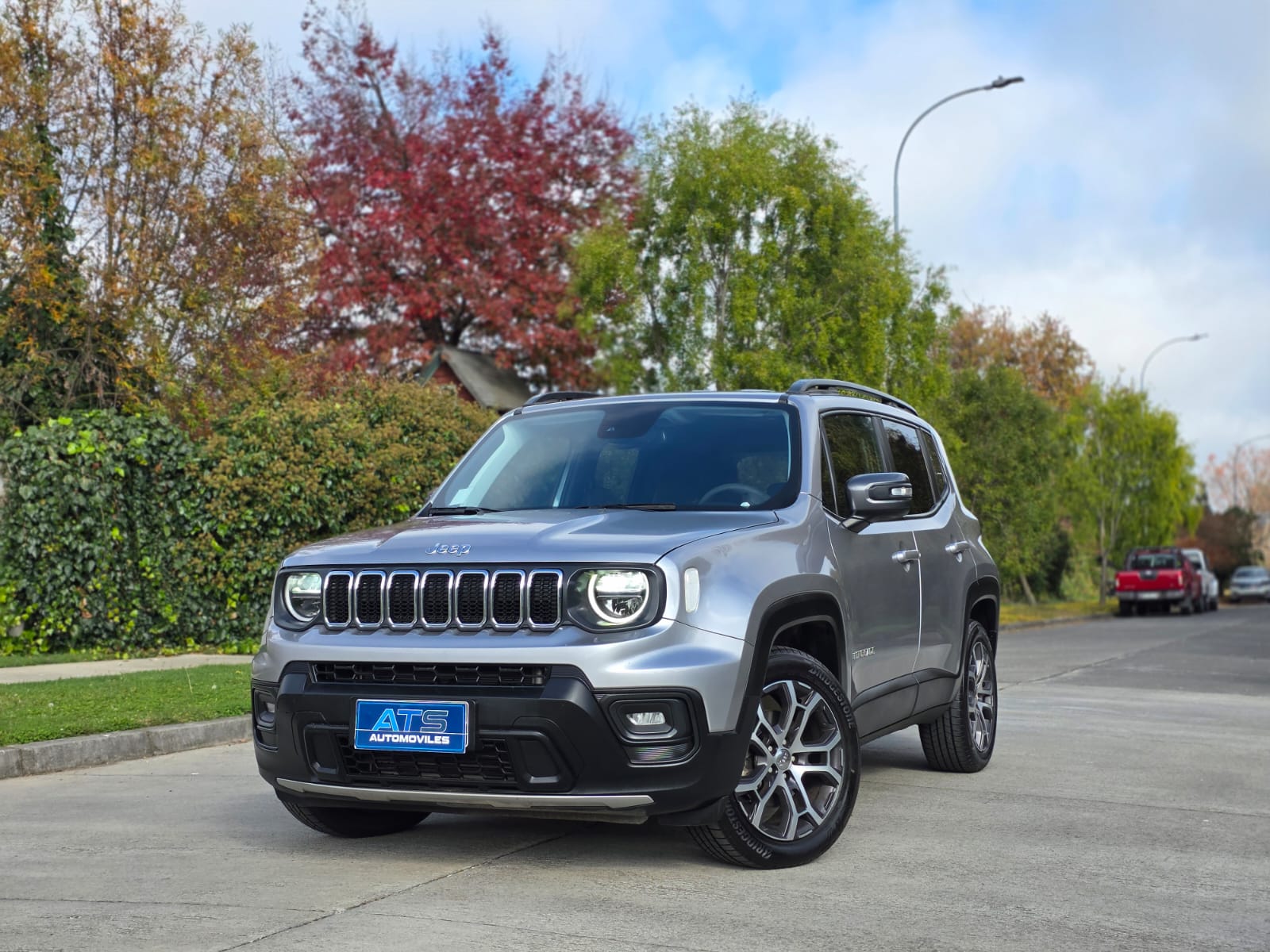 
								Jeep Renegade full									