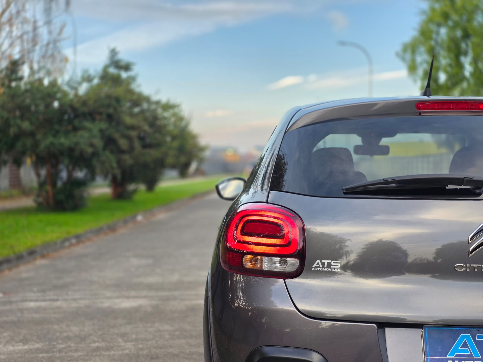 
								Citroen C3 LIVE full									