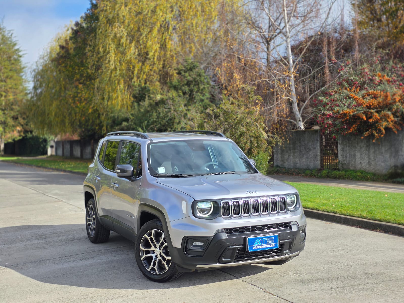 
								Jeep Renegade full									