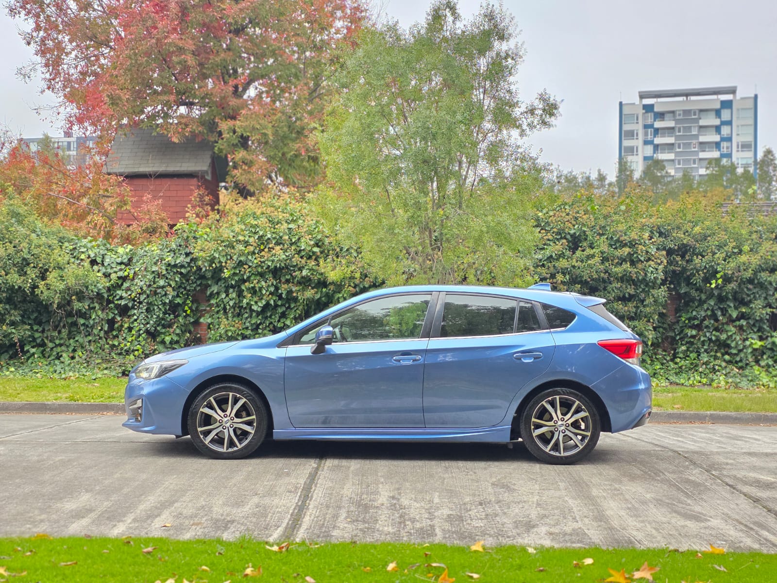 
								Subaru New Impreza SPORT XS full									