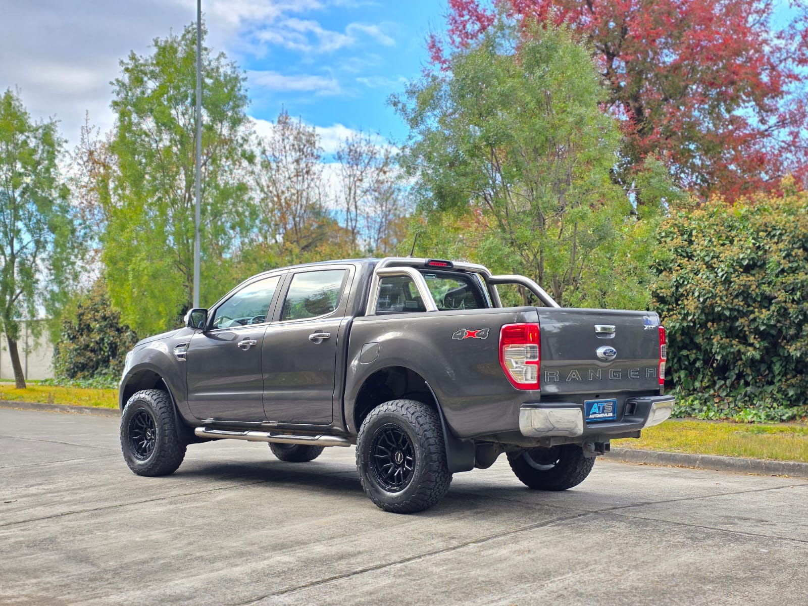 
								FORD RANGER XLT full									