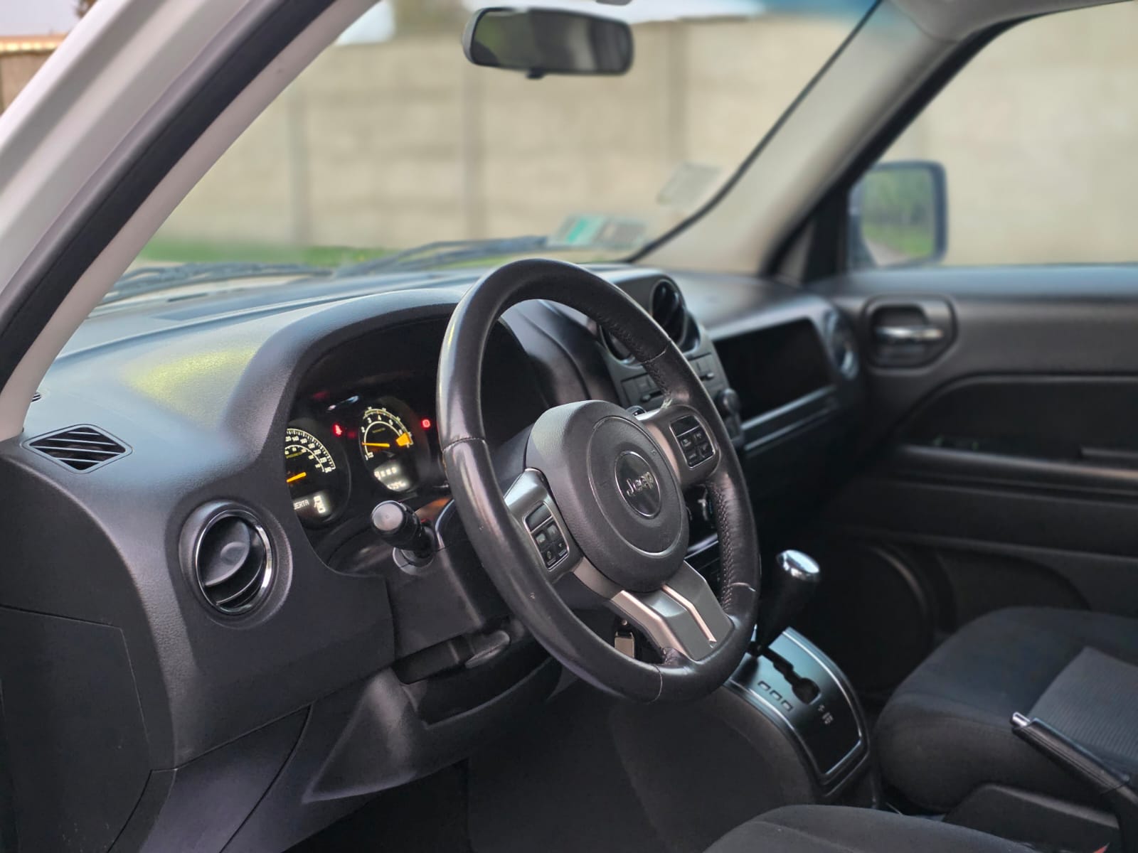 
								Jeep PATRIOT full									