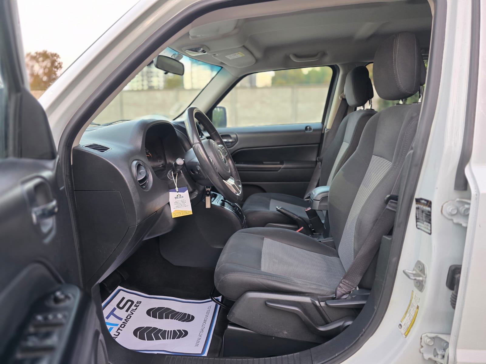 
								Jeep PATRIOT full									