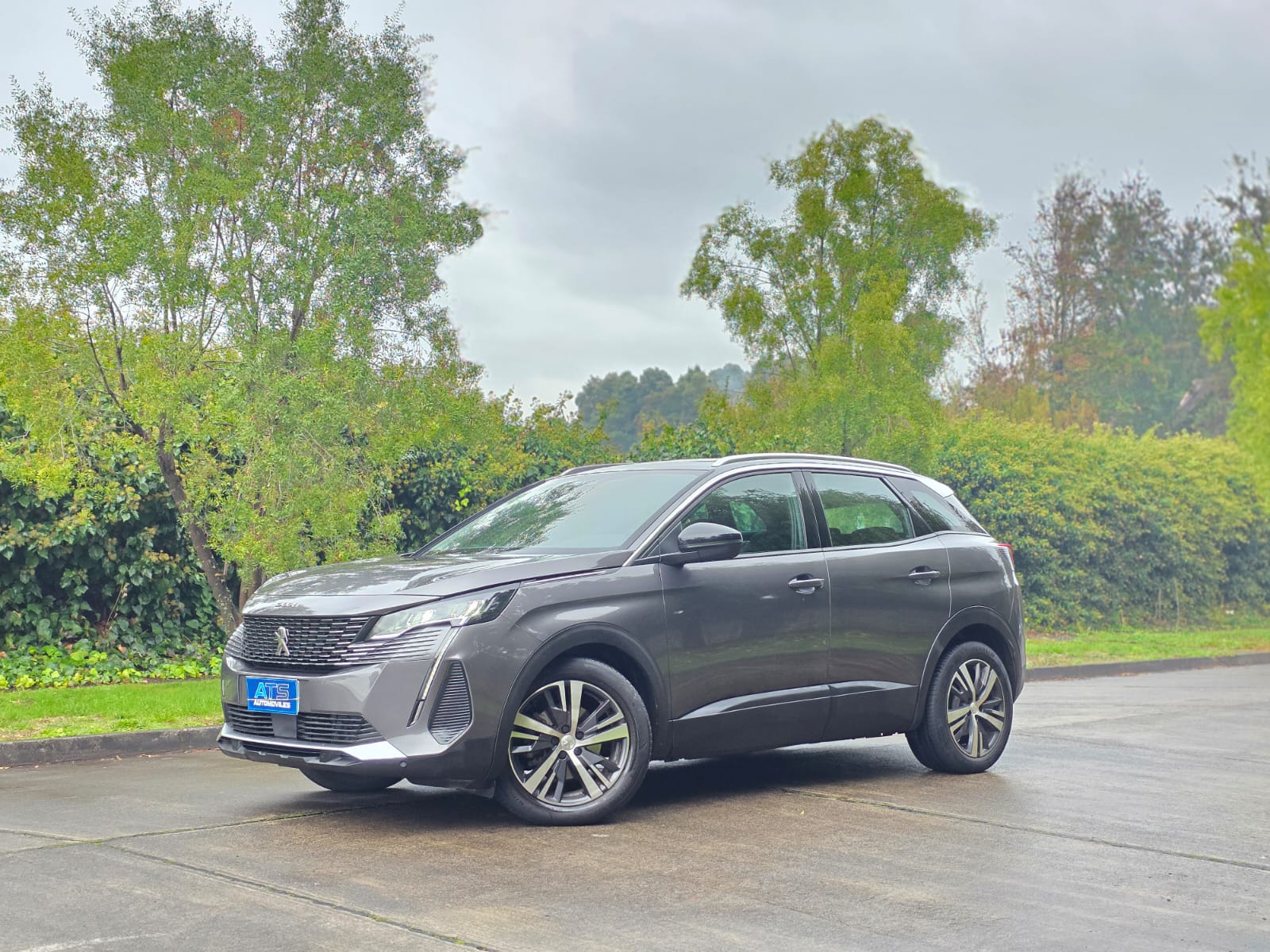 
								PEUGEOT 3008 BLUE HDI full									
