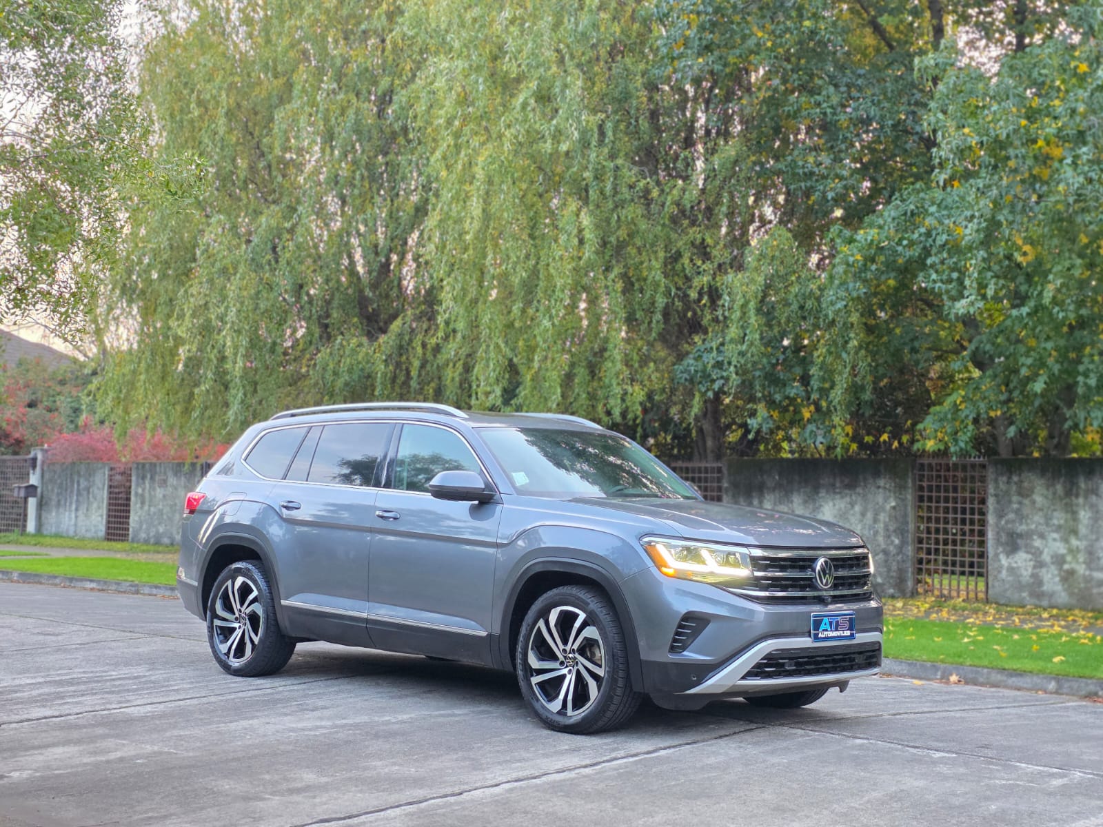 
								Volkswagen Atlas SEL 4MOTION full									