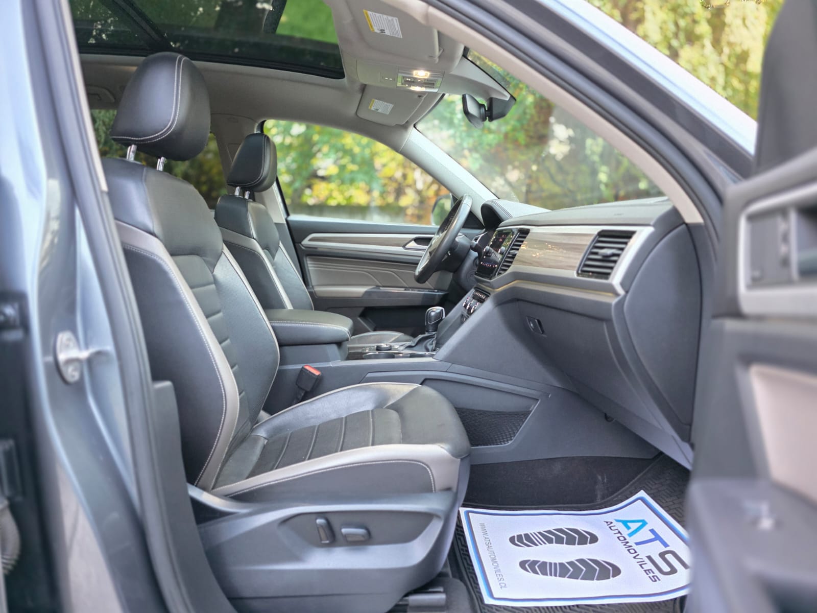 
								Volkswagen Atlas SEL 4MOTION full									