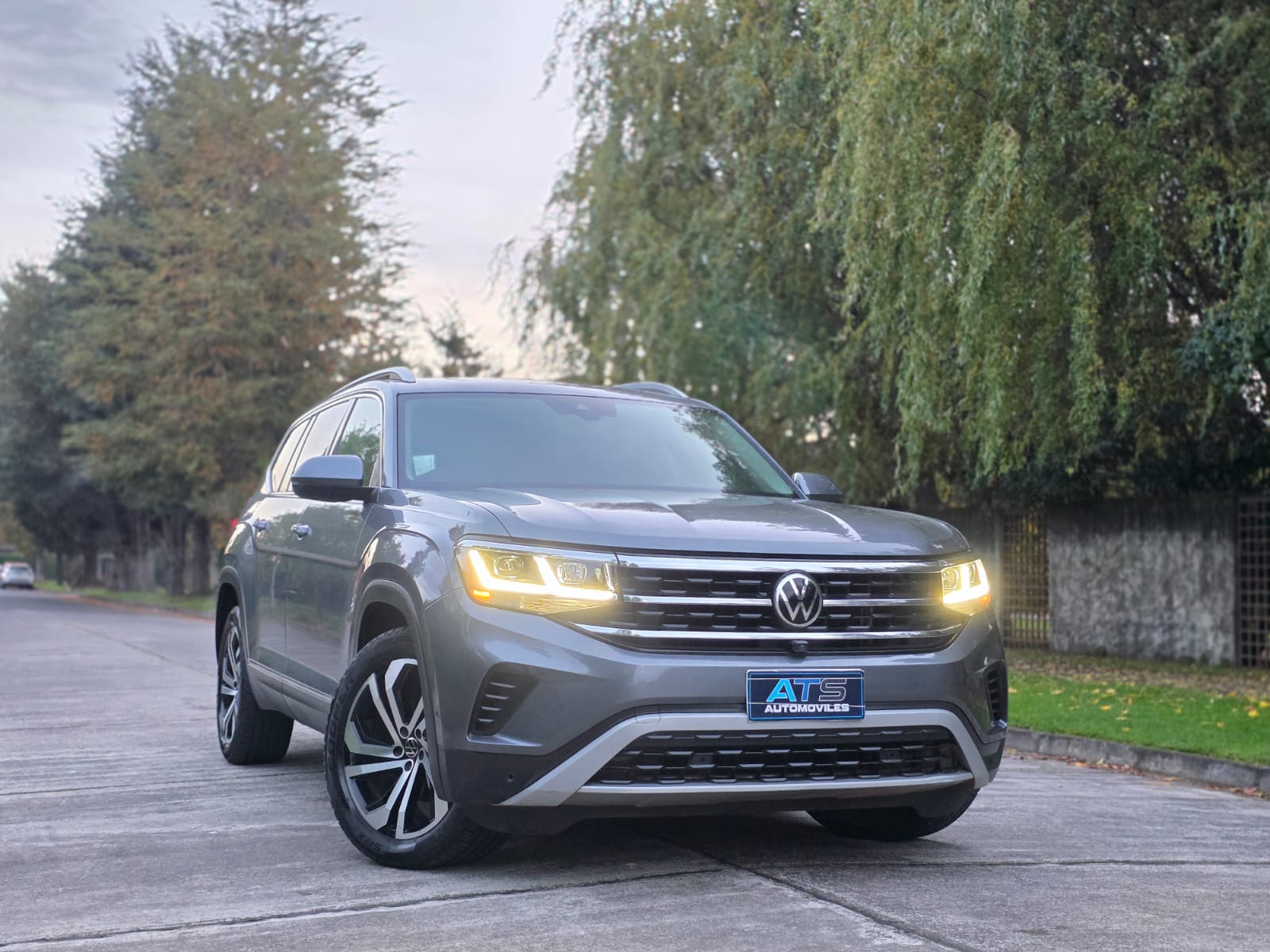 
								Volkswagen Atlas SEL 4MOTION full									