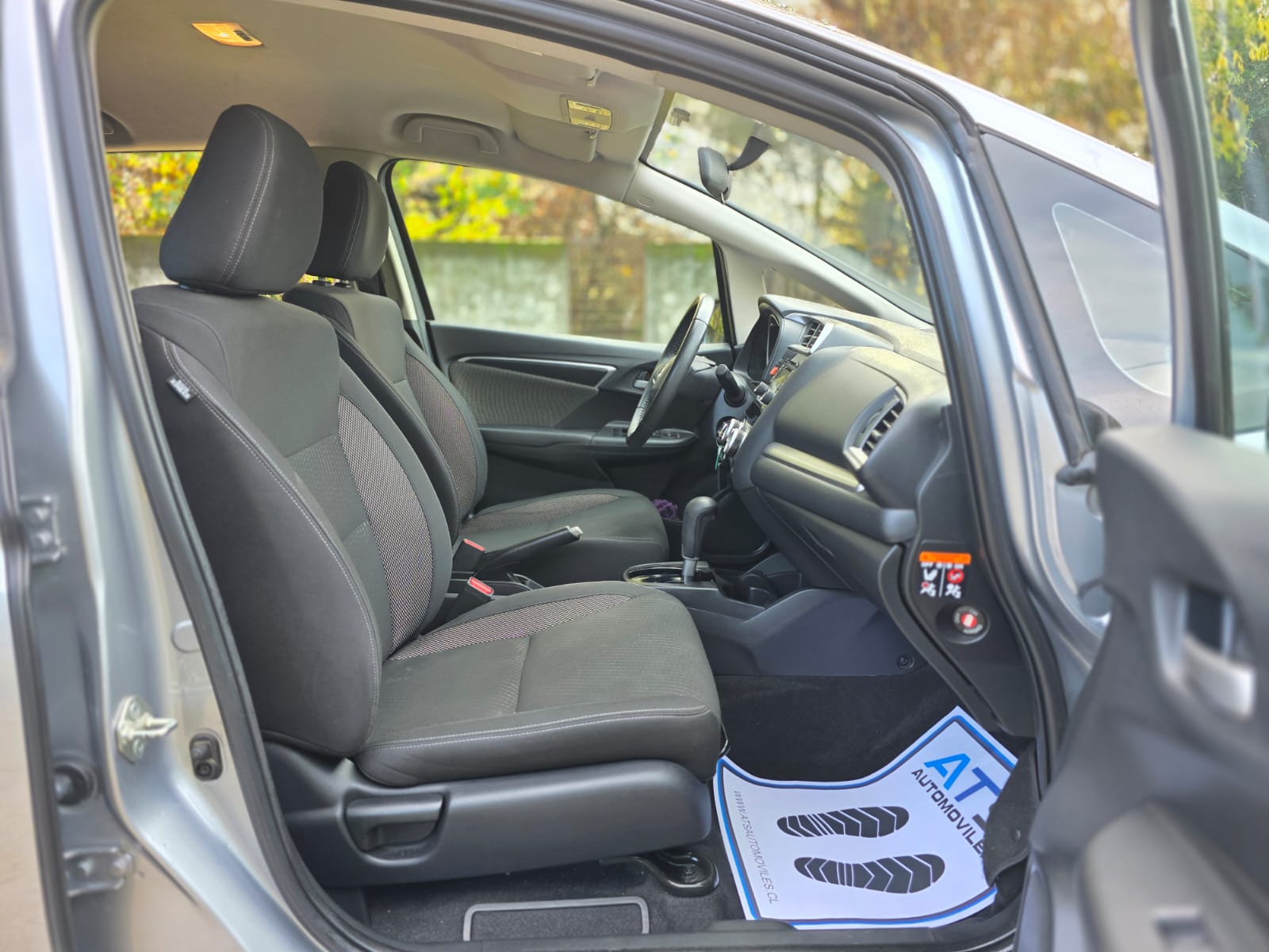 
								HONDA WR-V EX full									