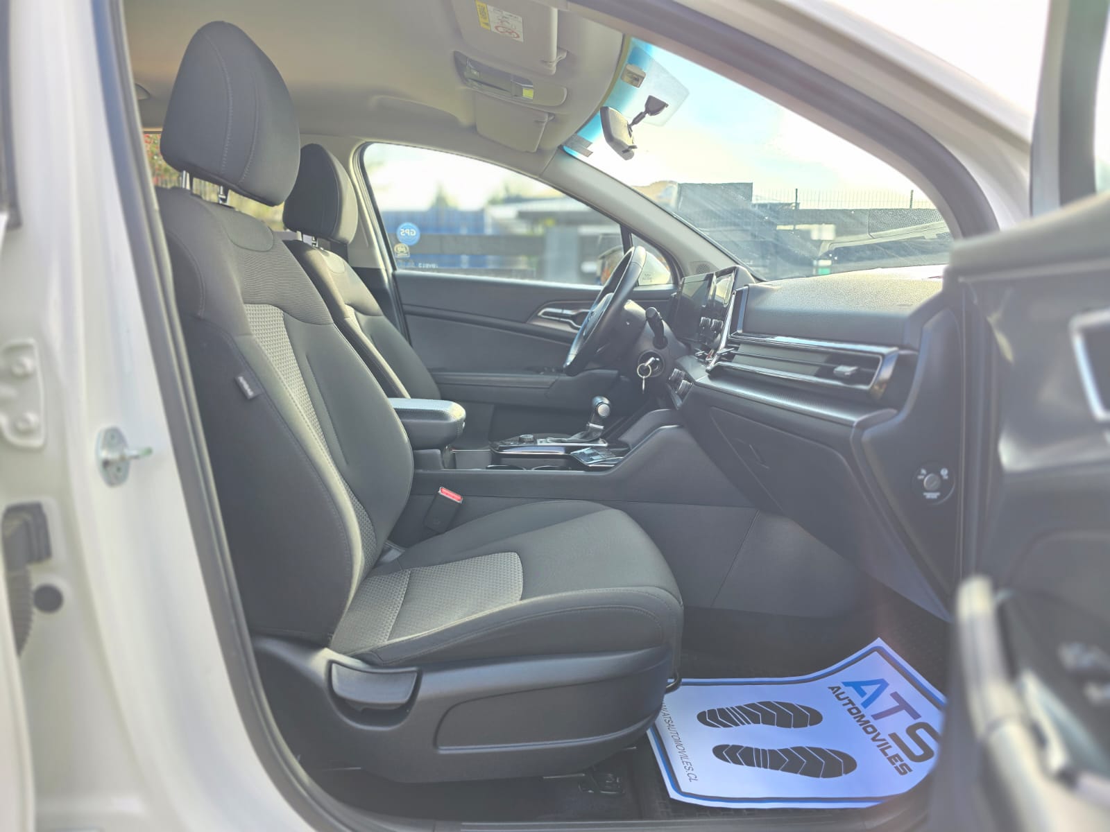 
								Kia Motors New Sportage EX full									