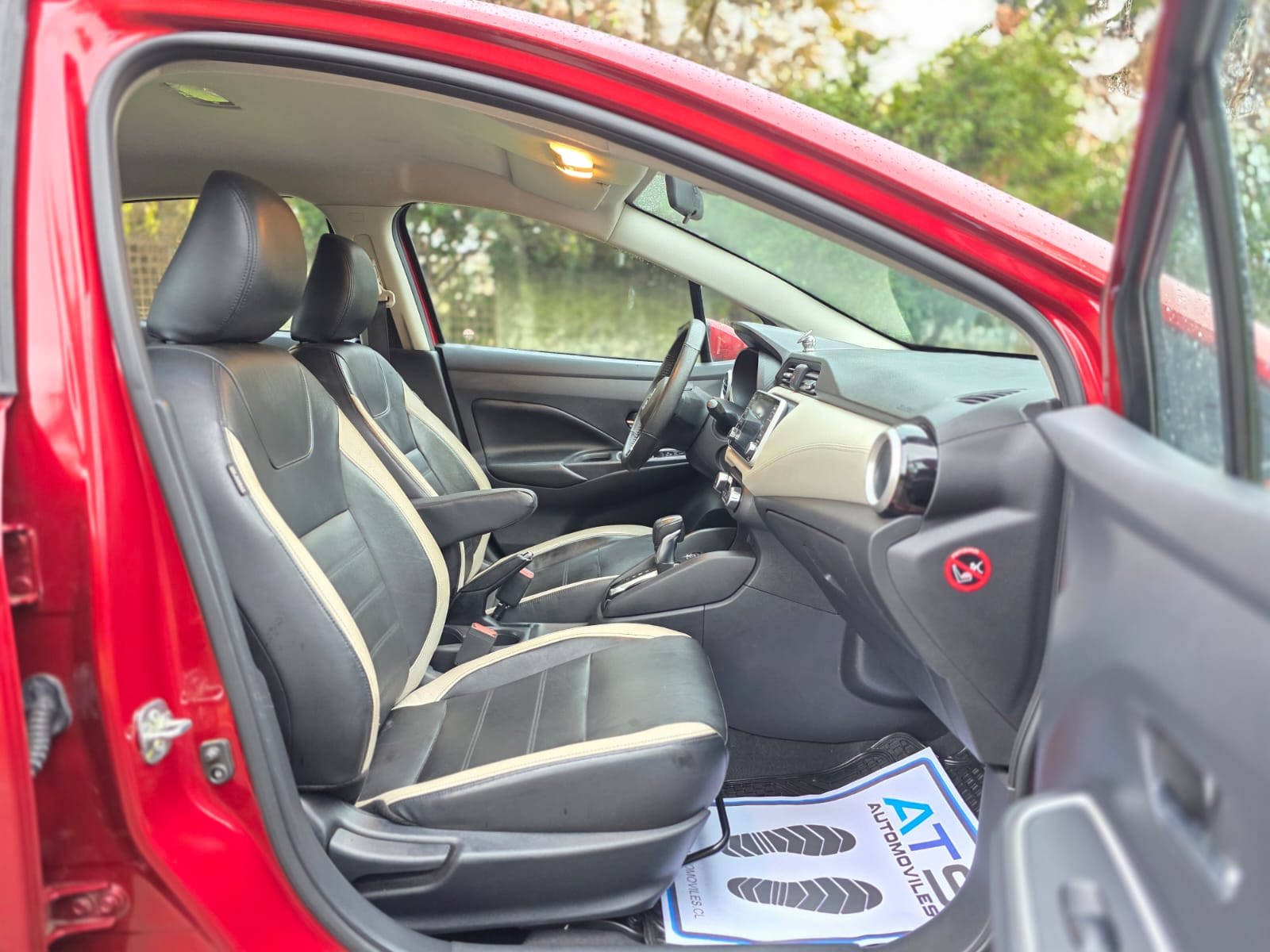 
								Nissan Versa EXCLUSIVE full									