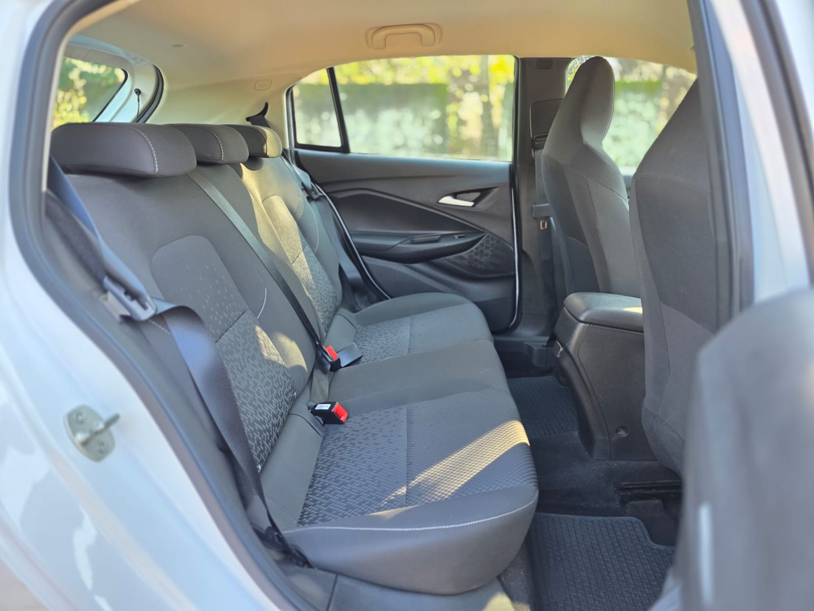 
								Chevrolet ONIX LTZ full									