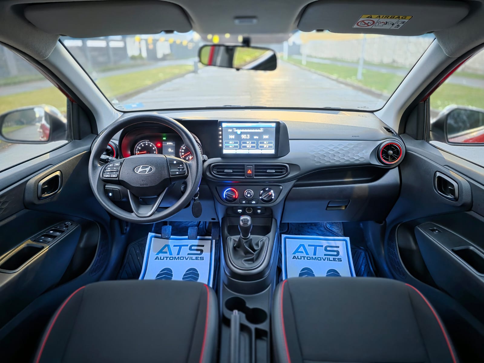 
								Hyundai Grand I-10 HATCHBACK PLUS full									