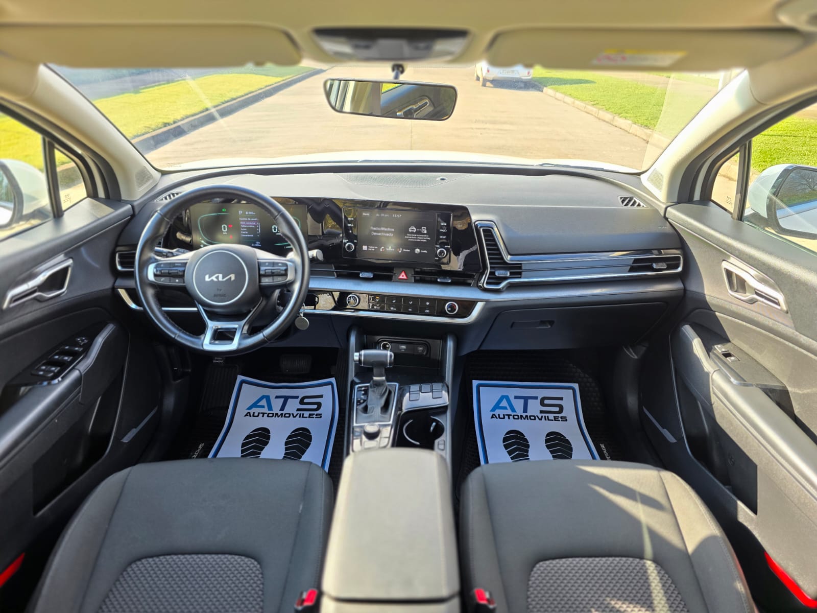
								Kia Motors New Sportage EX full									