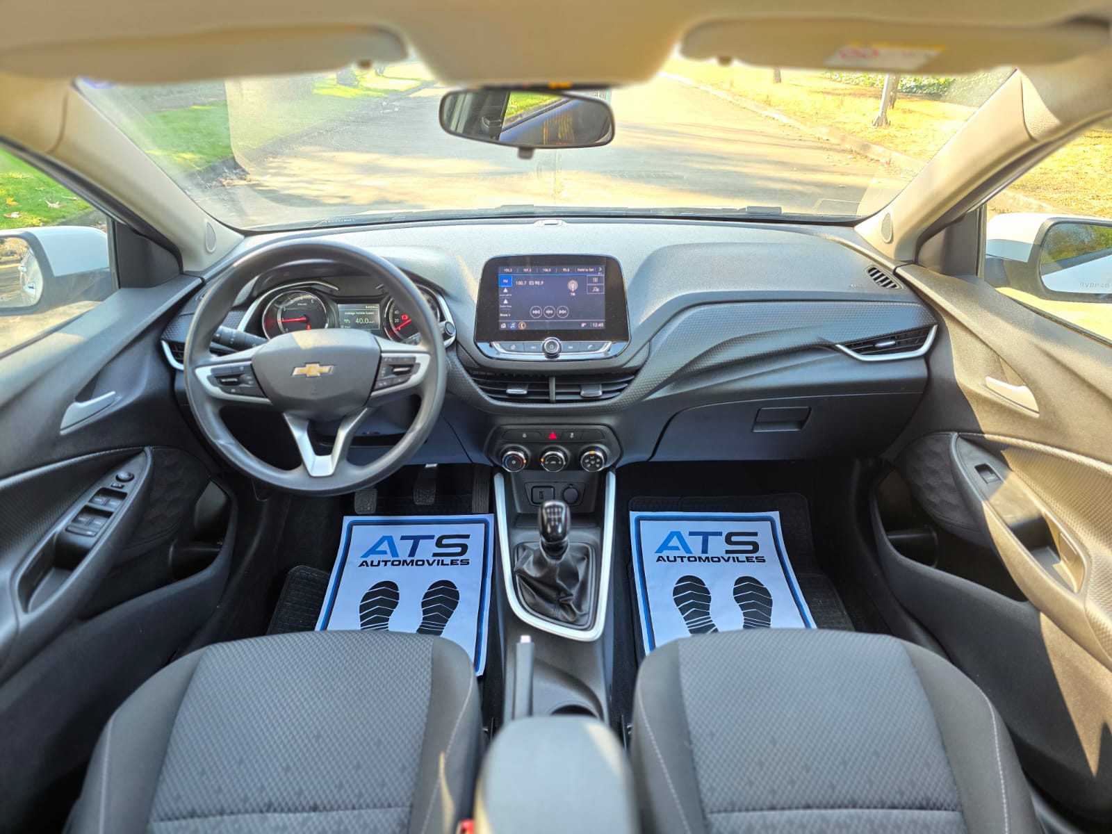 
								Chevrolet ONIX LTZ full									