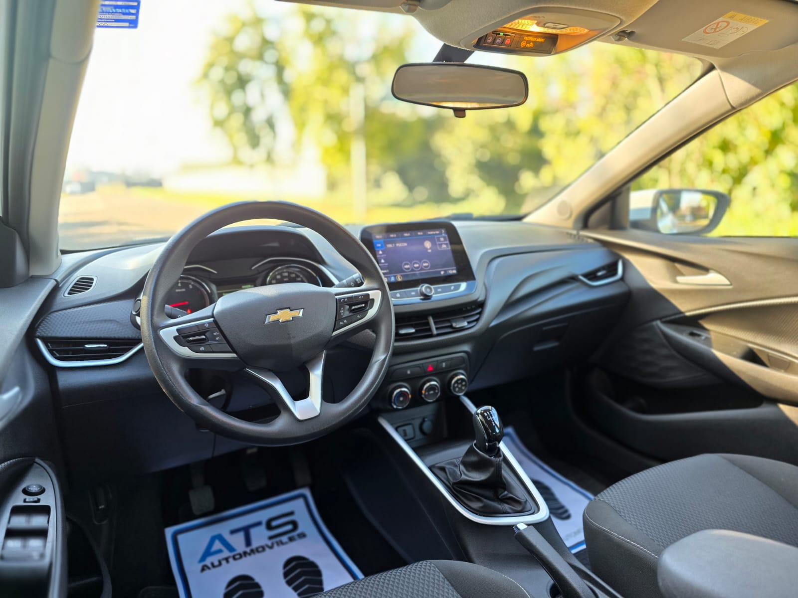 
								Chevrolet ONIX LTZ full									