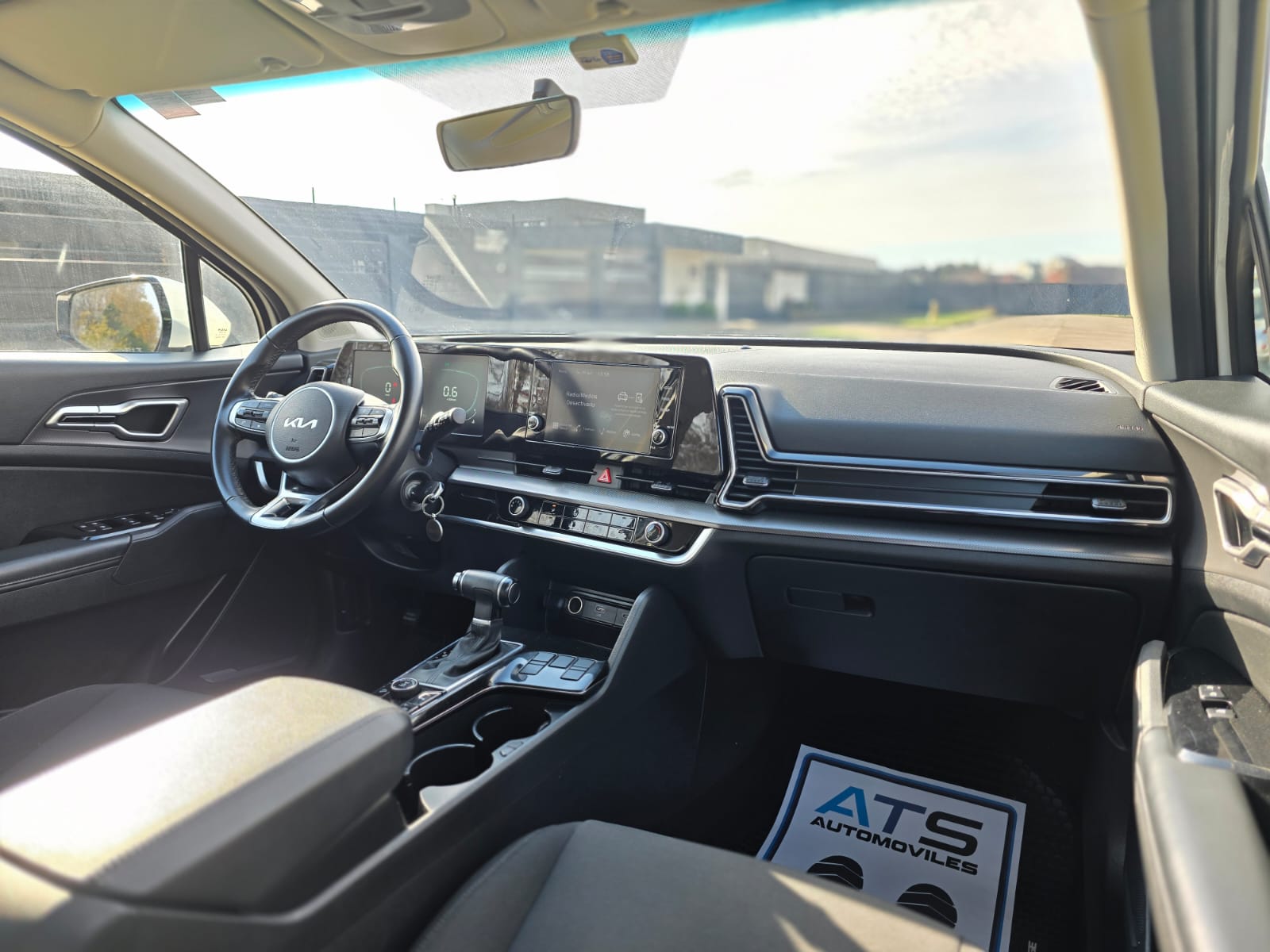 
								Kia Motors New Sportage EX full									