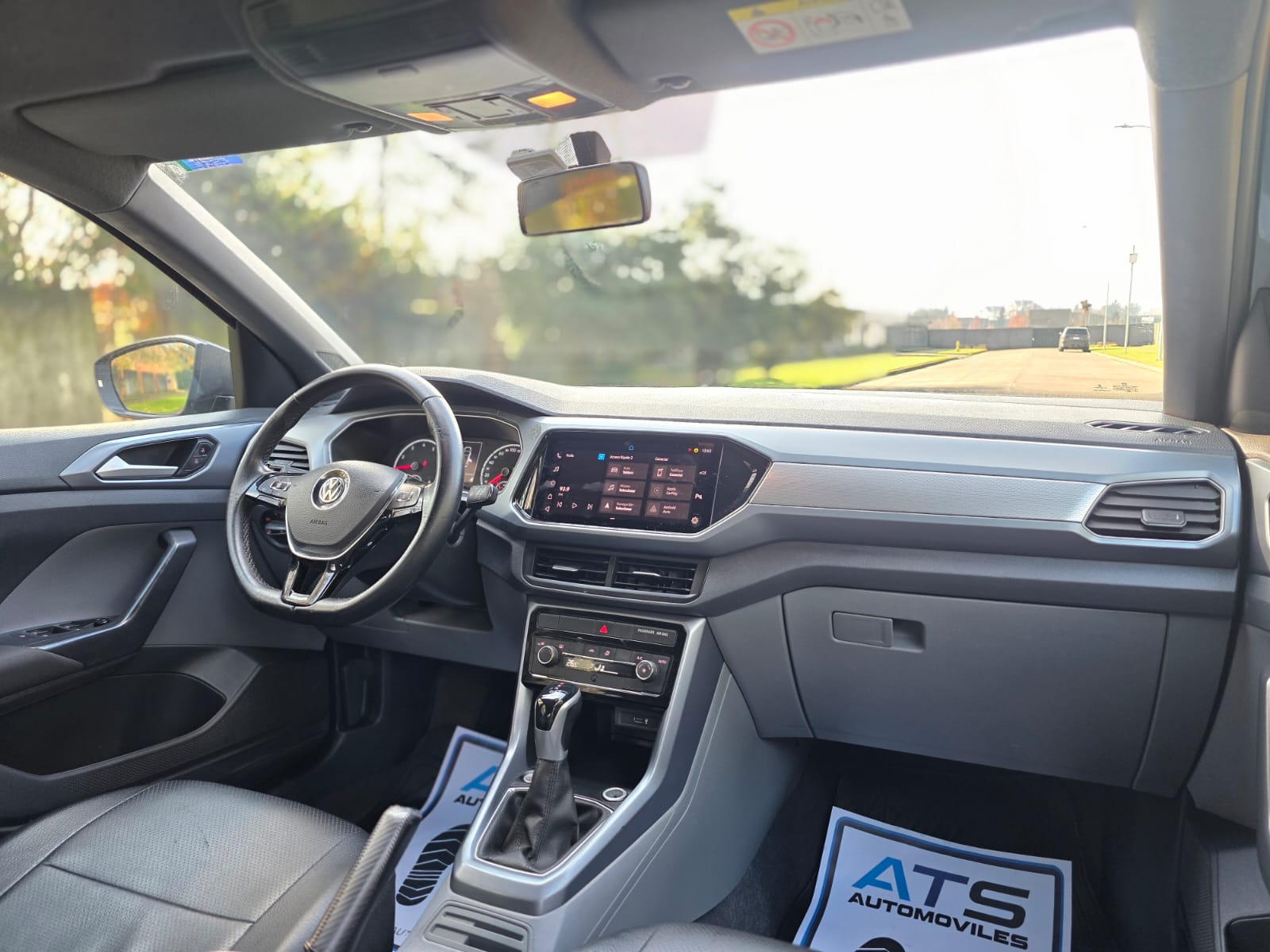 
								Volkswagen T-Cross COMFORTLINE full									