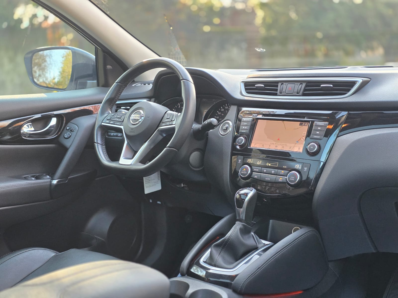
								Nissan Qashqai EXCLUSIVE CVT full									