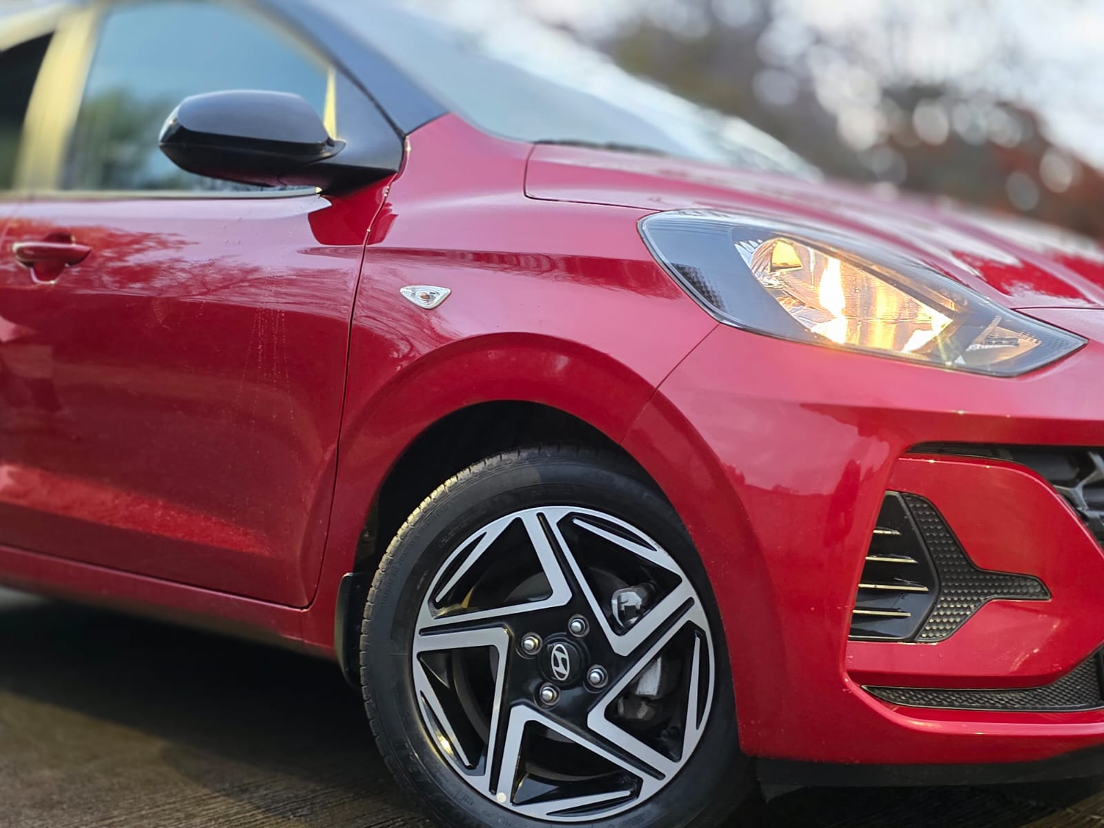 
								Hyundai Grand I-10 HATCHBACK PLUS full									