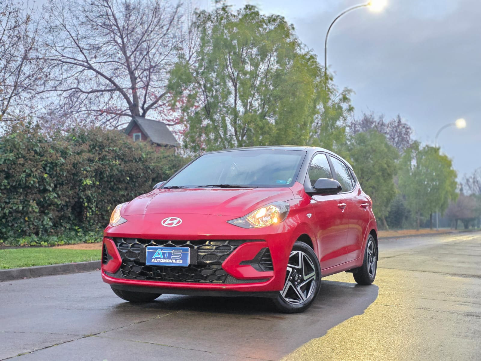 
								Hyundai Grand I-10 HATCHBACK PLUS full									