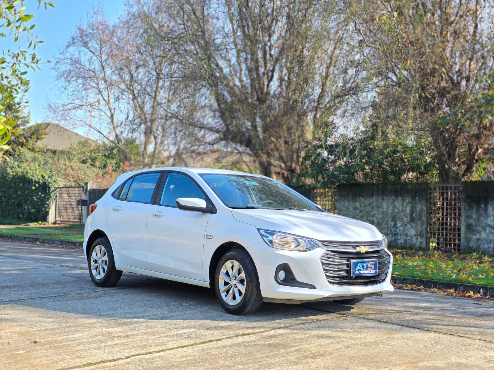
								Chevrolet ONIX LTZ full									