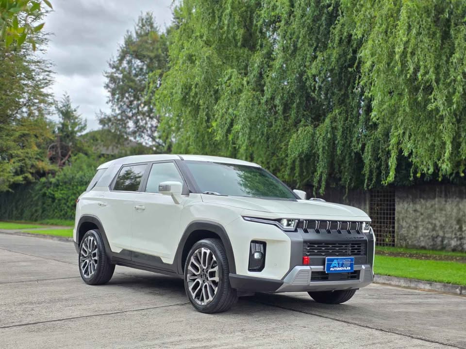 
								Ssangyong New Torres GLX full									