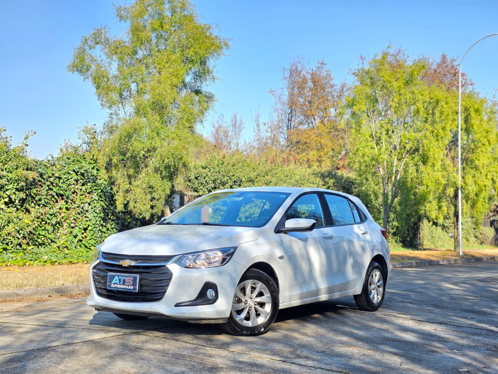 
								Chevrolet ONIX LTZ full									