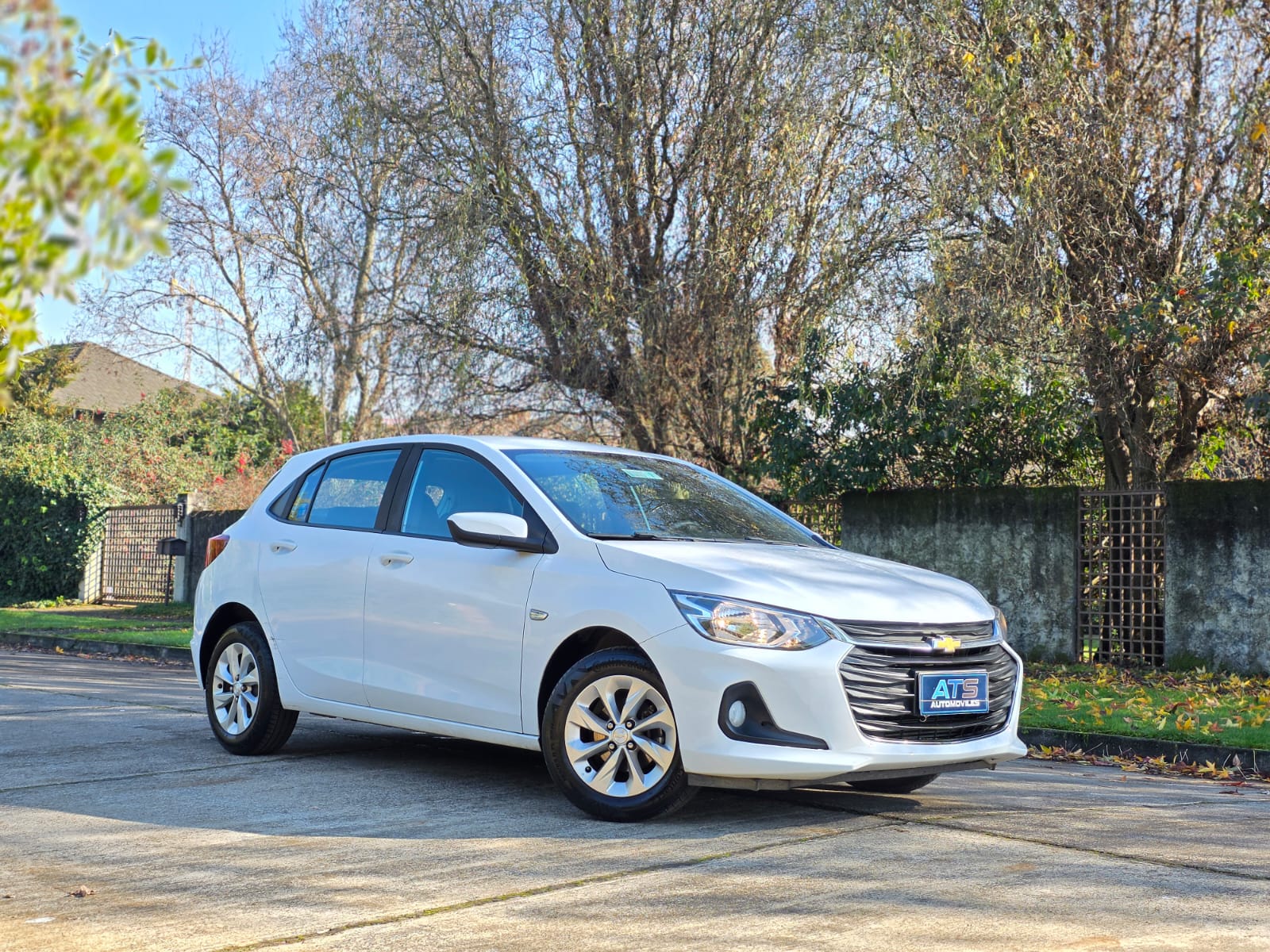 
								Chevrolet ONIX LTZ full									