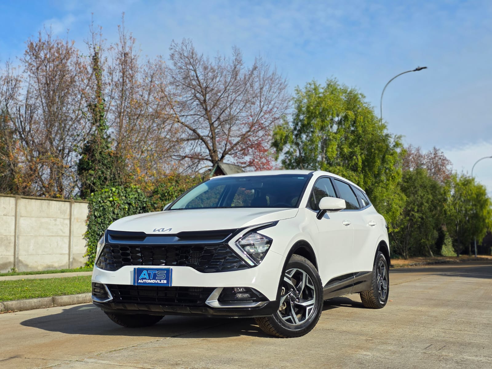 
								Kia Motors New Sportage EX full									
