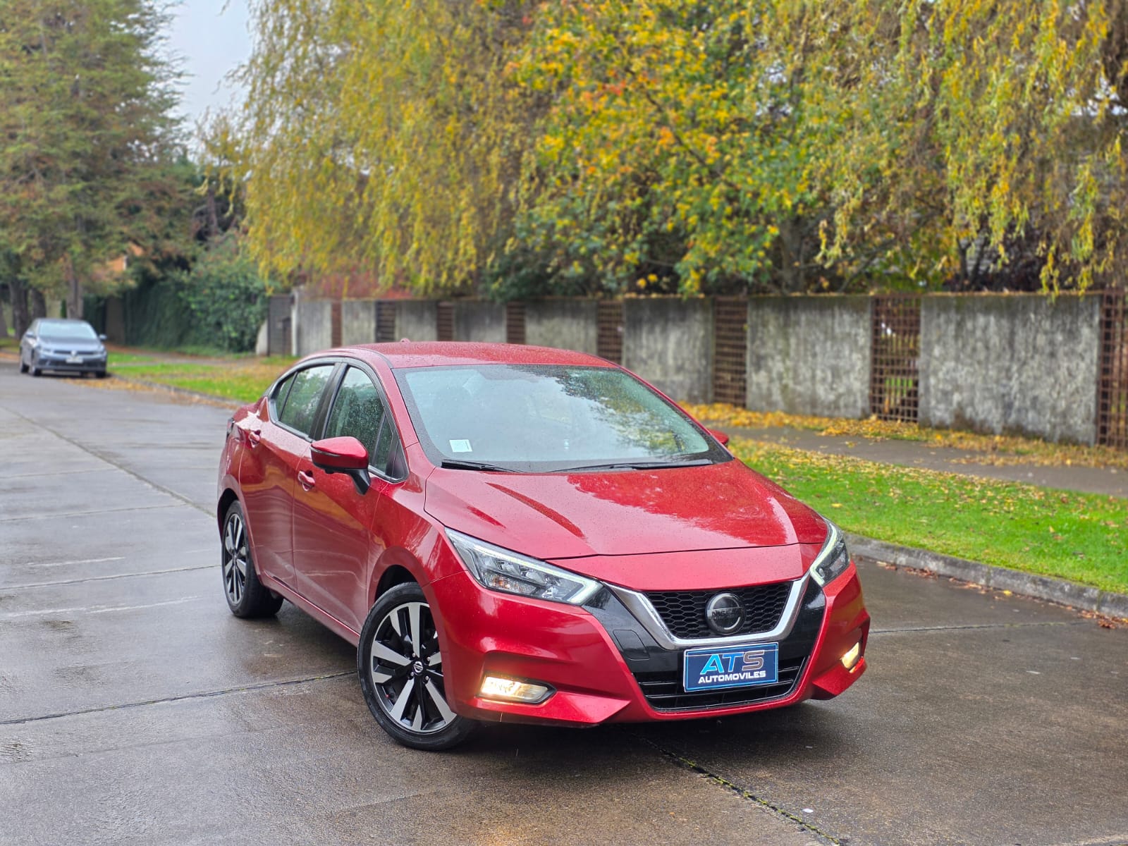 
								Nissan Versa EXCLUSIVE full									