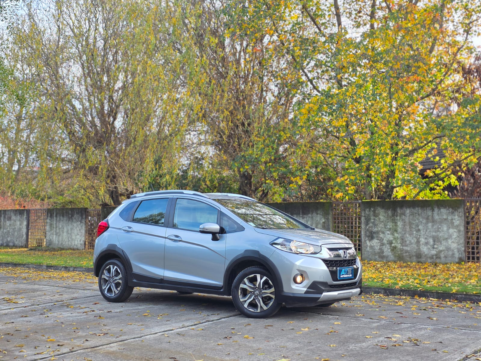 
								HONDA WR-V EX full									