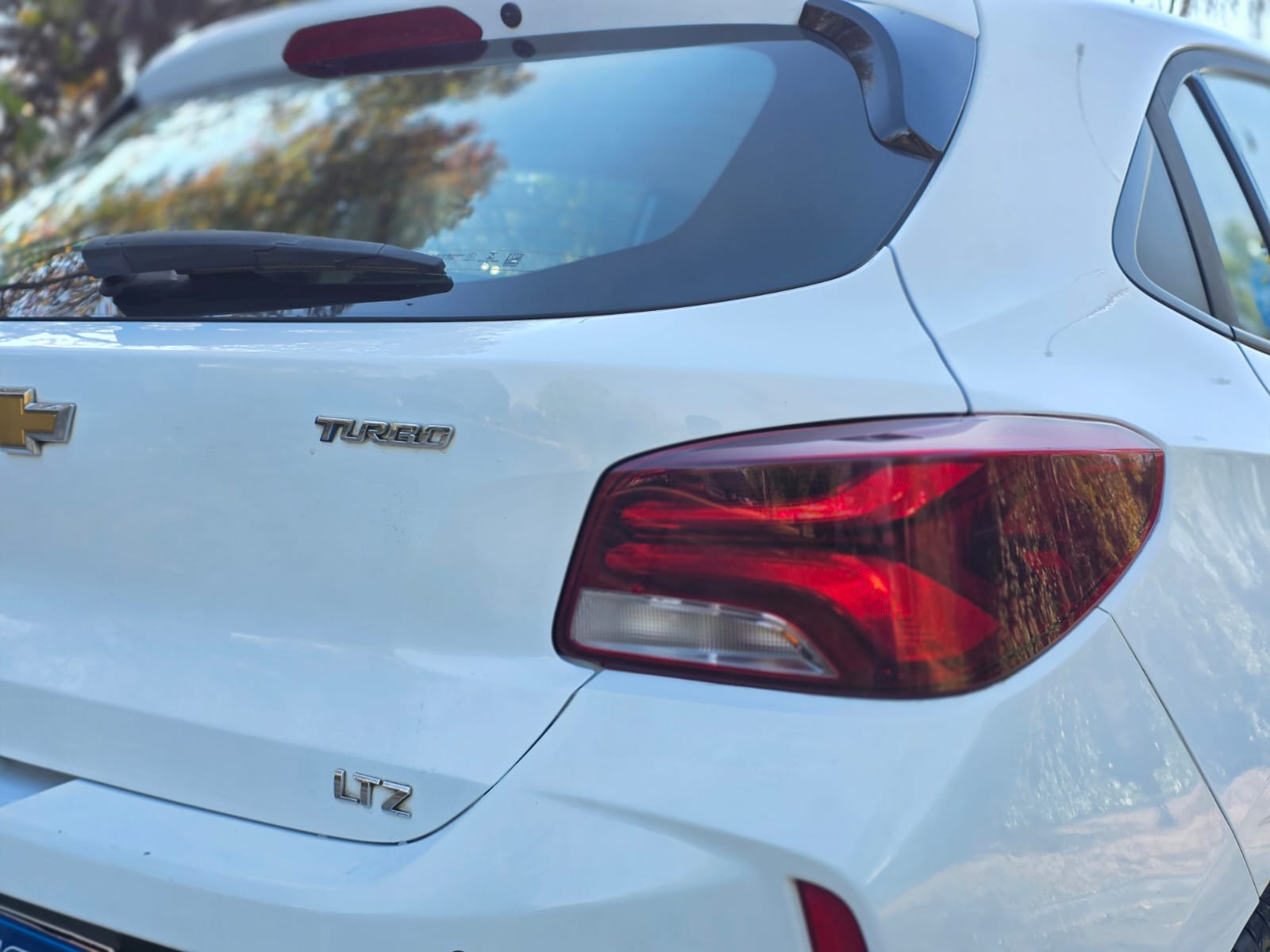 
								Chevrolet ONIX LTZ full									