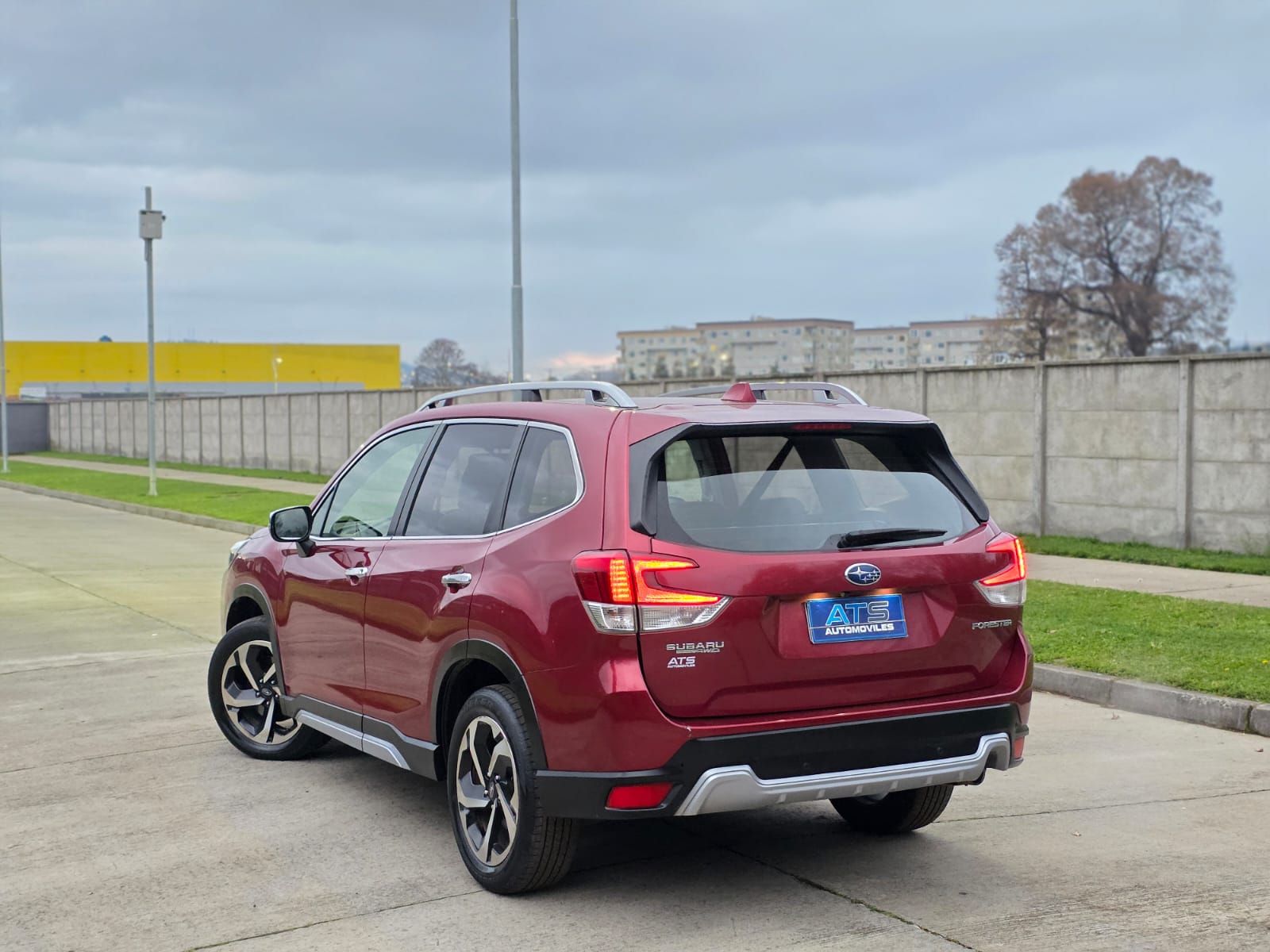 
								Subaru Forester Limited Eyesight full									