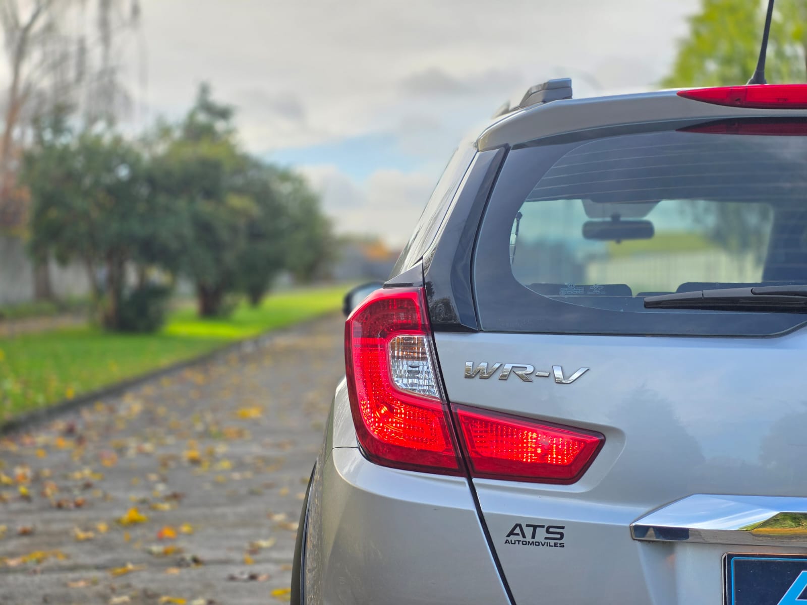 
								HONDA WR-V EX full									