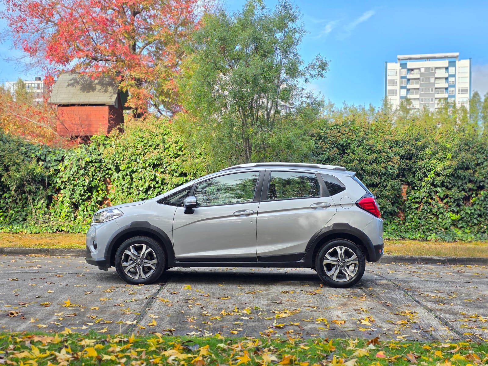 
								HONDA WR-V EX full									