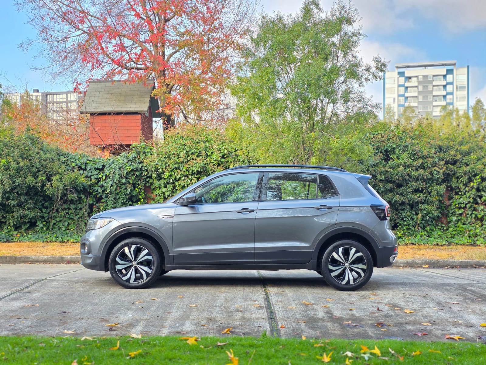 
								Volkswagen T-Cross COMFORTLINE full									