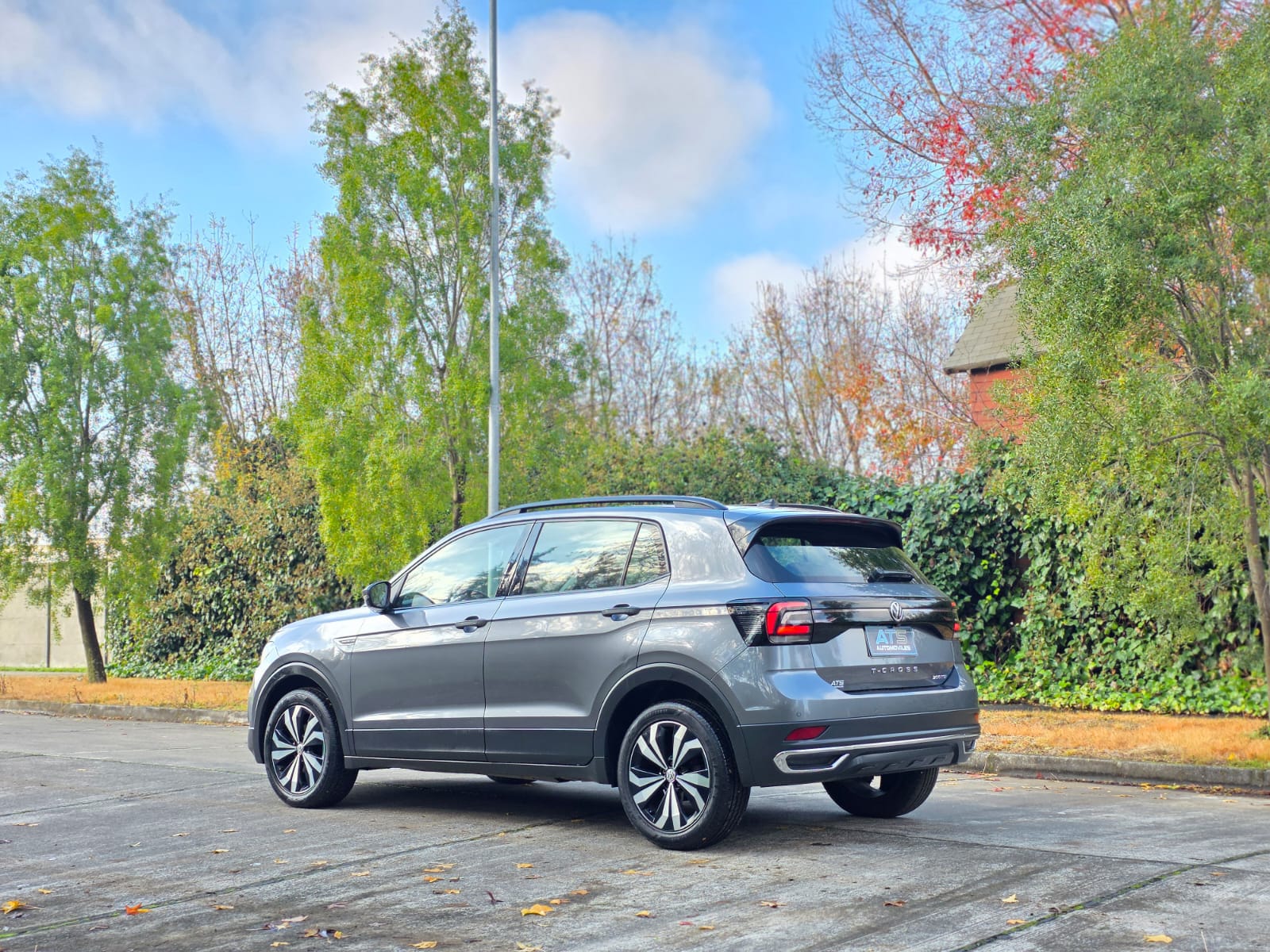 
								Volkswagen T-Cross COMFORTLINE full									