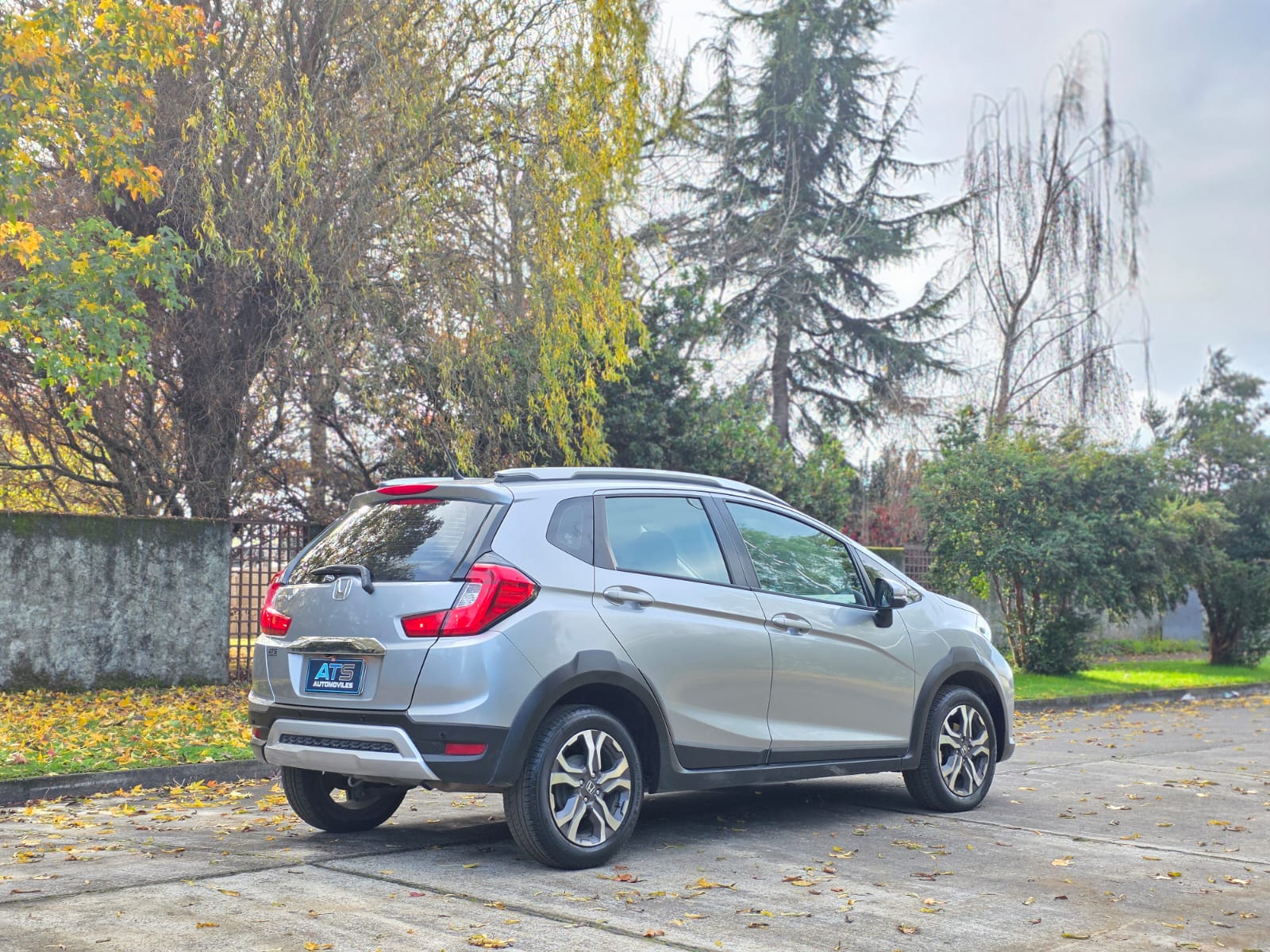 
								HONDA WR-V EX full									