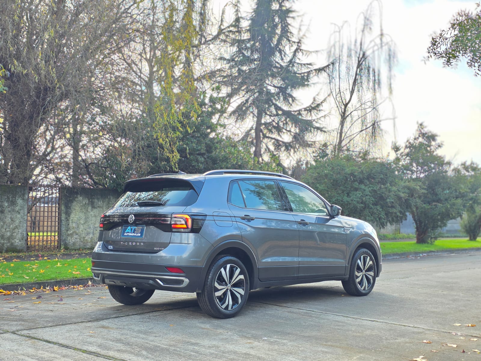
								Volkswagen T-Cross COMFORTLINE full									