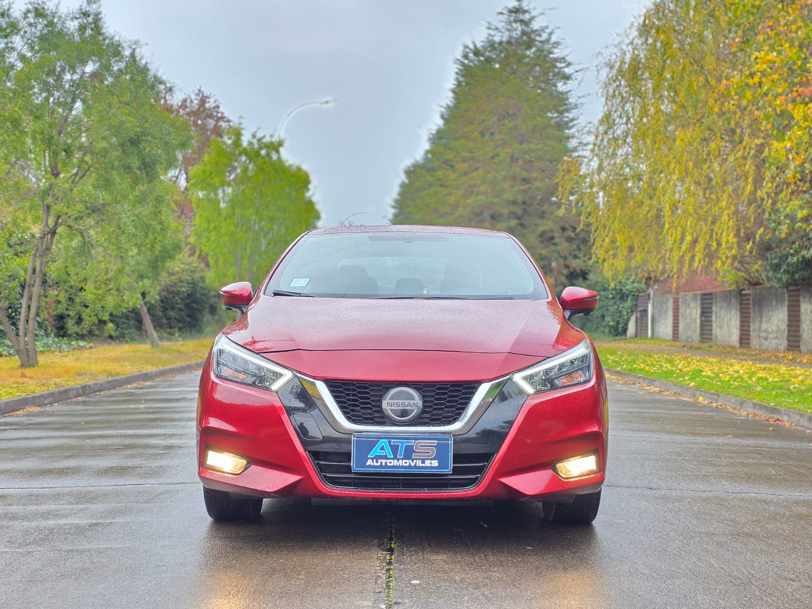 
								Nissan Versa EXCLUSIVE full									