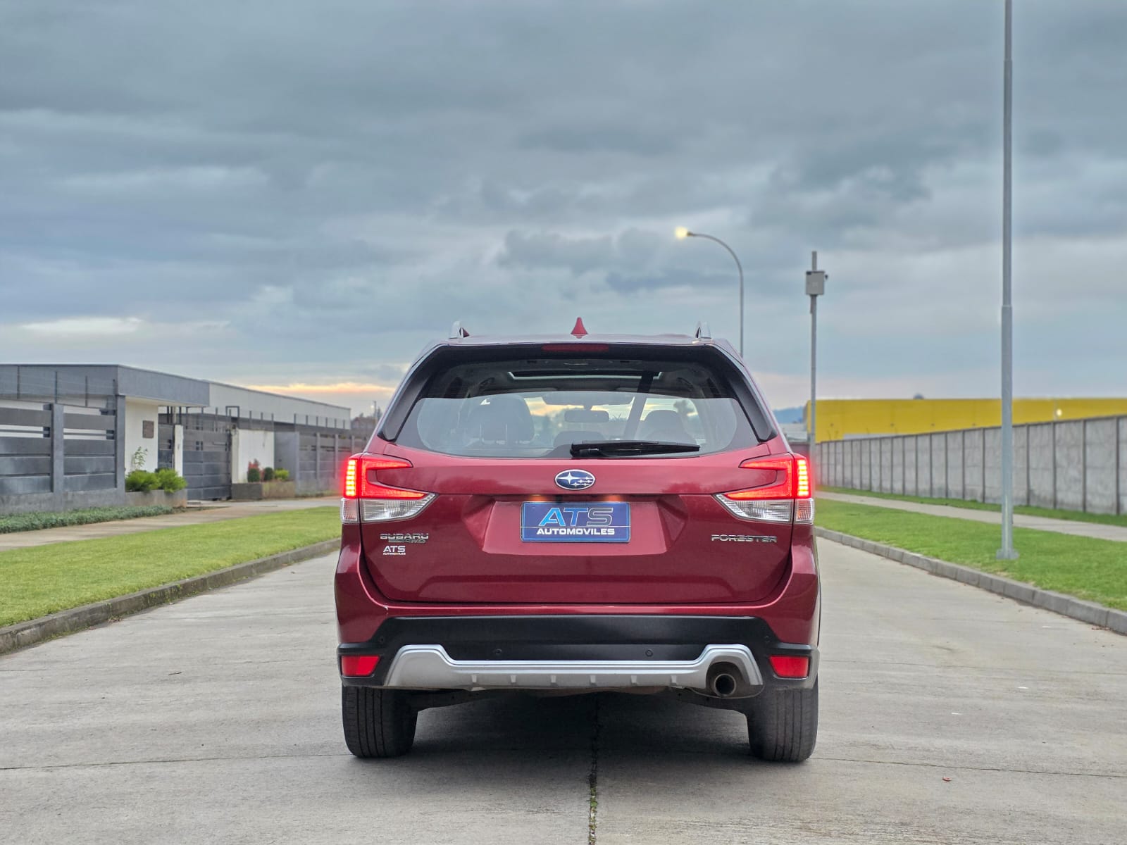 
								Subaru Forester Limited Eyesight full									