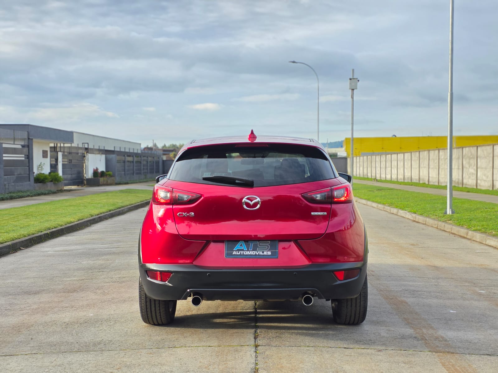 
								Mazda CX-3 CORE full									