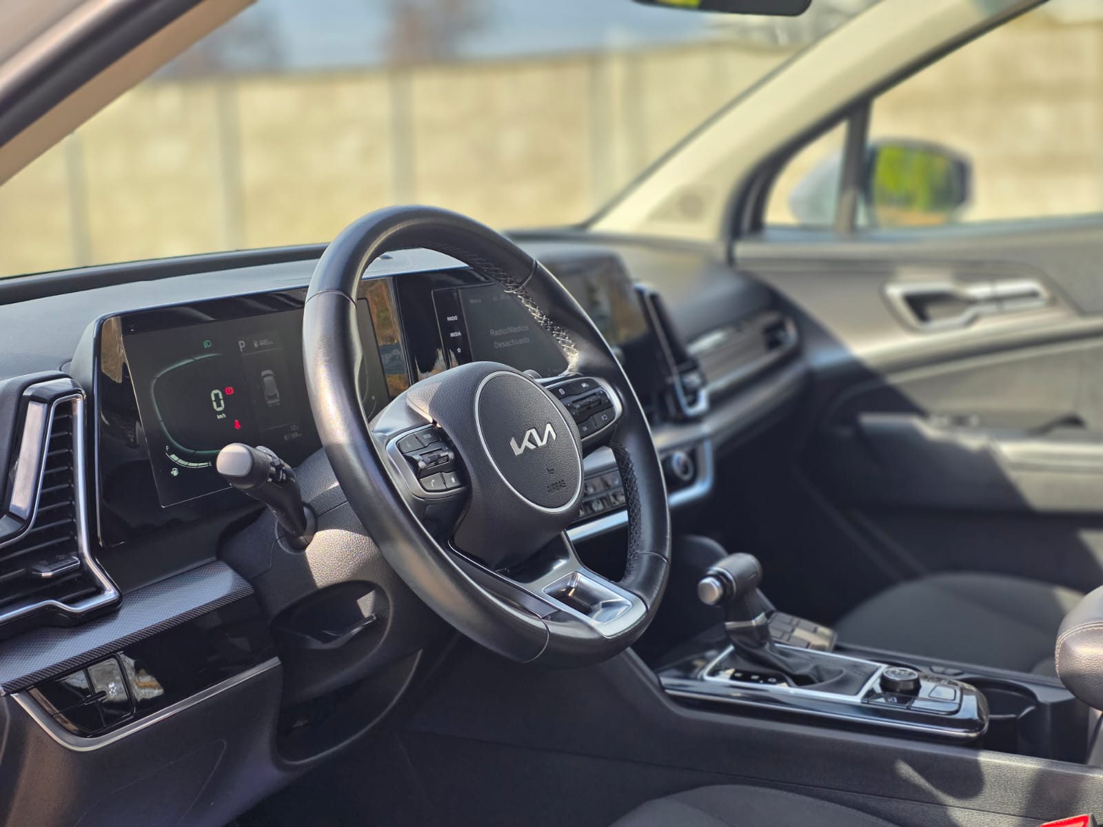 
								Kia Motors New Sportage EX full									