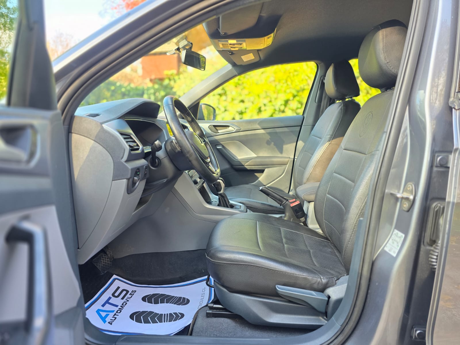 
								Volkswagen T-Cross COMFORTLINE full									