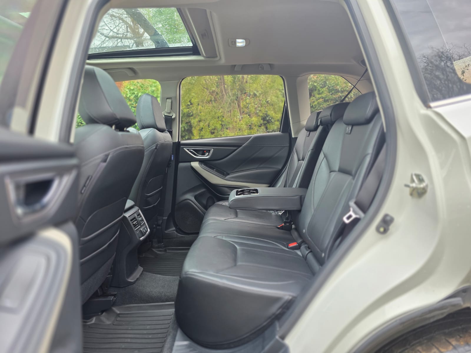 
								Subaru Forester Limited Eyesight full									