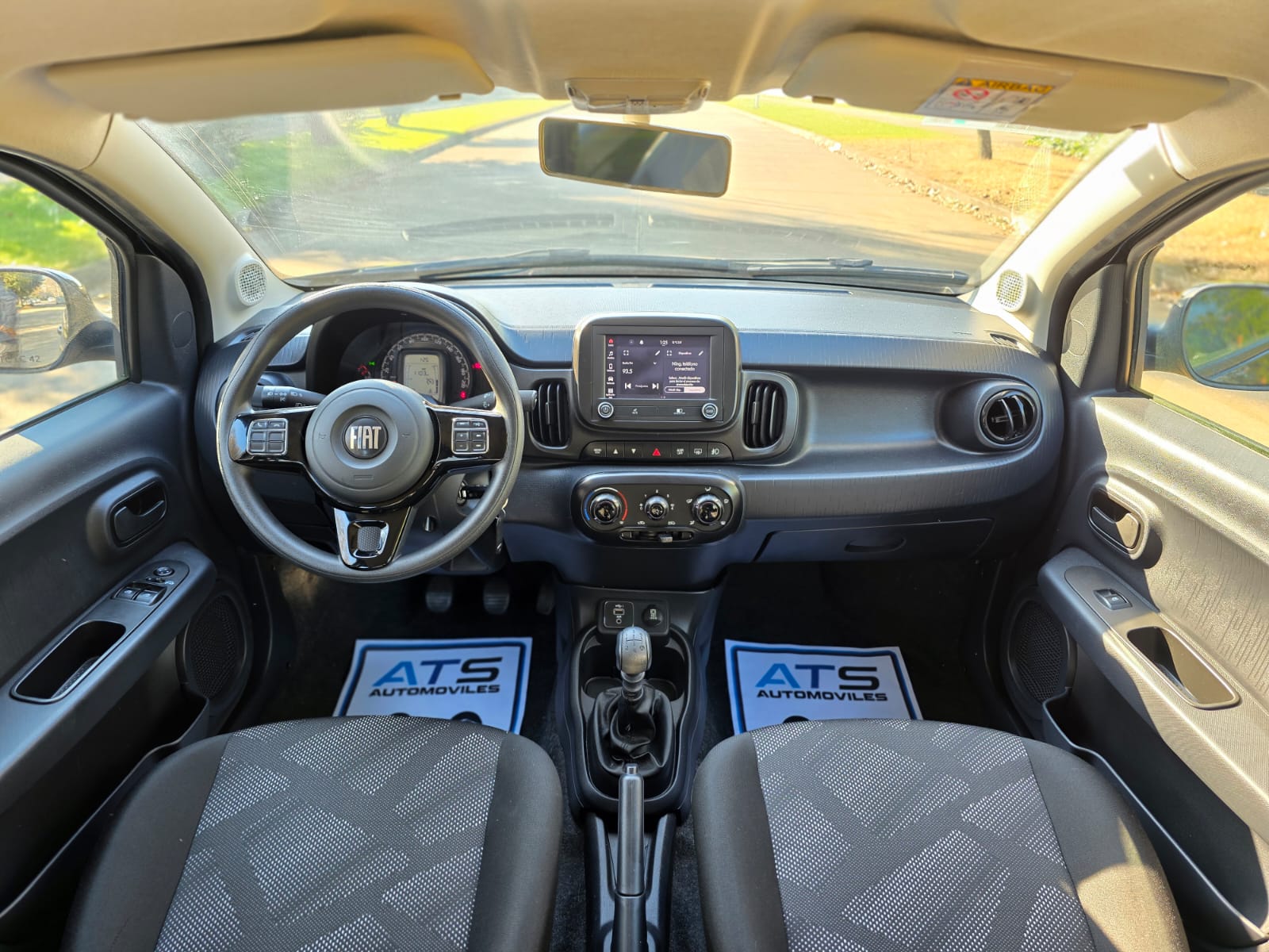 
								Fiat MOBI LIKE full									