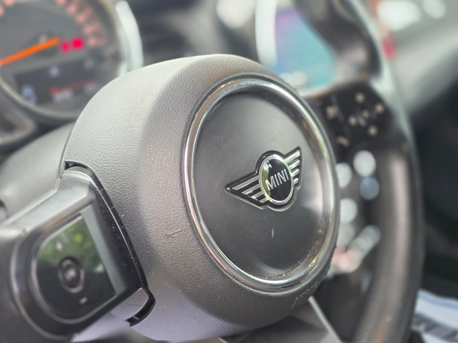 
								Mini Cooper SALT full									